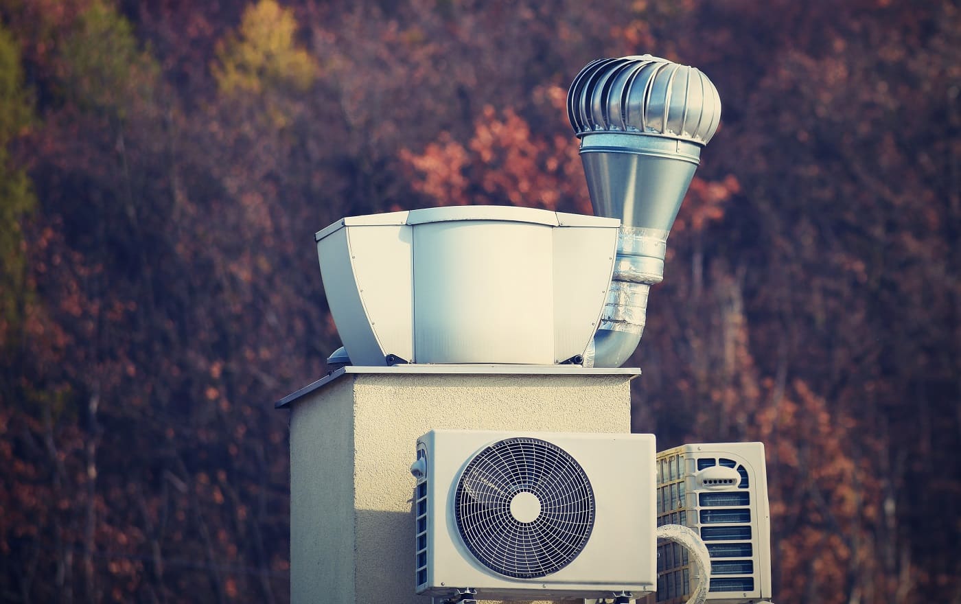 Ventilation and air conditioning on the roof of the house