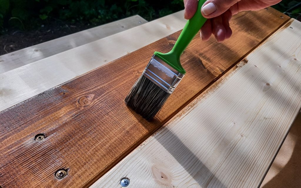 9 Best Varnishes For Wood [Reviewed+Buyer's Guide]