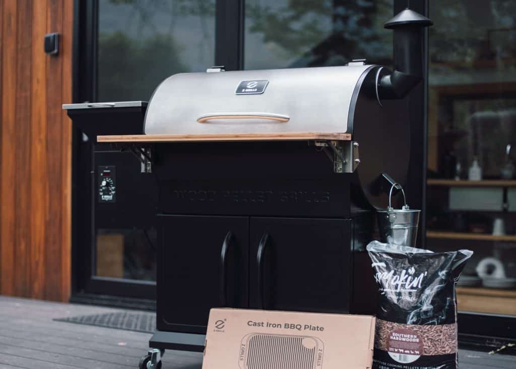 Rec Tec Vs. Traeger [All You Need To Know+Winner]
