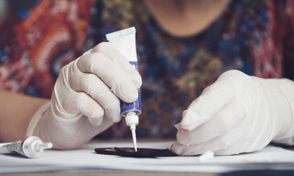 11 Best Permanent Fabric Glue [Reviewed+Buyer’s Guide]