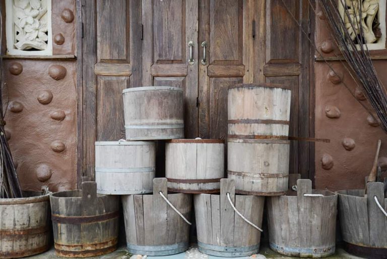 30 Different Types Of Buckets For Your Home [Information]