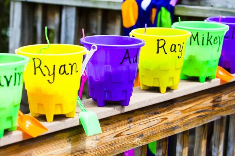 30 Different Types Of Buckets For Your Home [Information]
