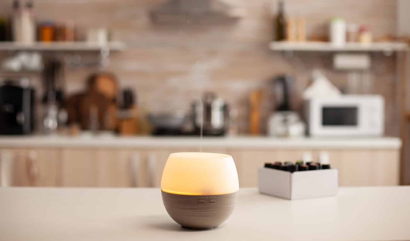 Wellness aromatherapy essential oils diffuser. Aroma health essence, welness aromatherapy home spa fragrance tranquil theraphy, therapeutic steam, mental health treatment