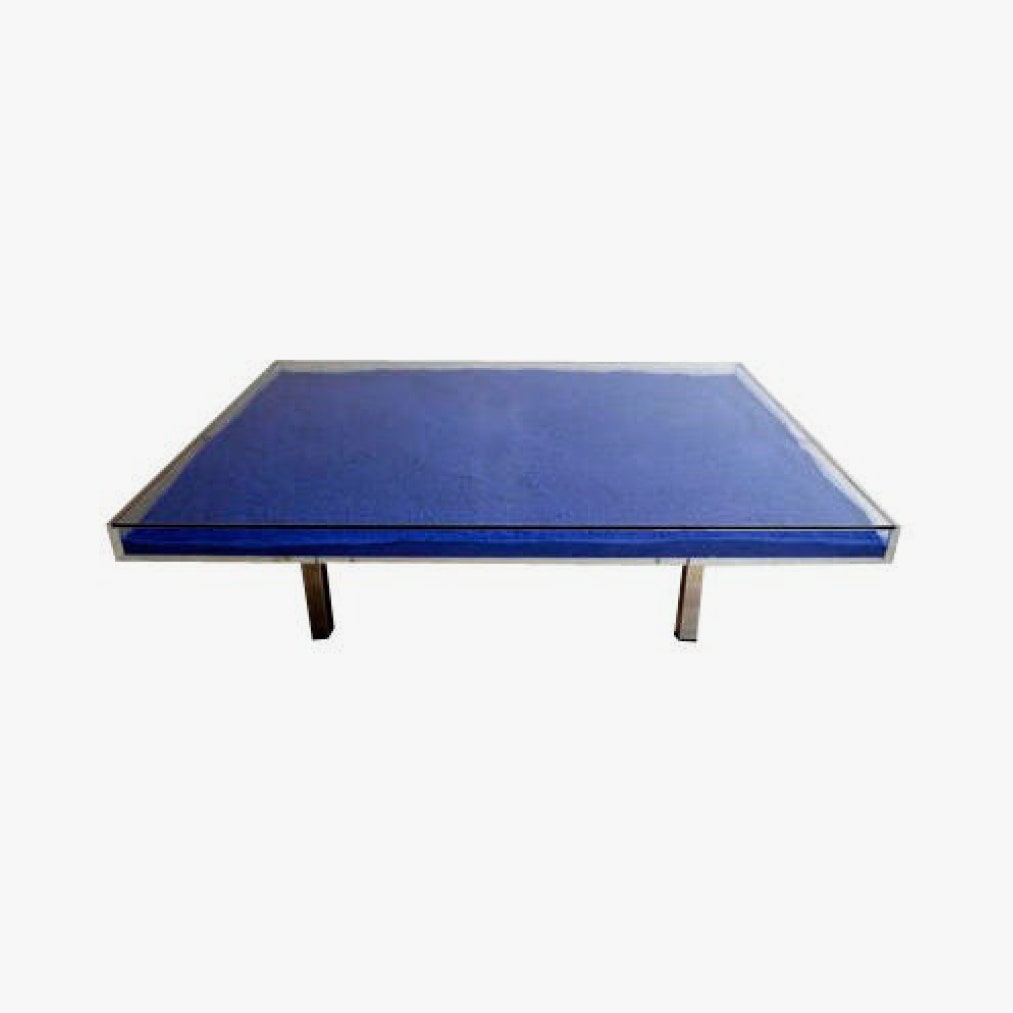 Table International Klein Blue