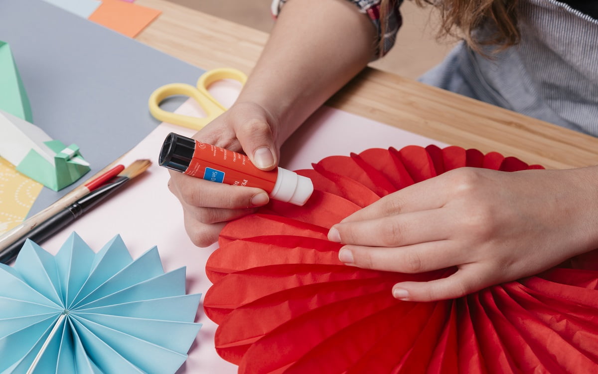 10 Best Glue For Paper & Paper Mache