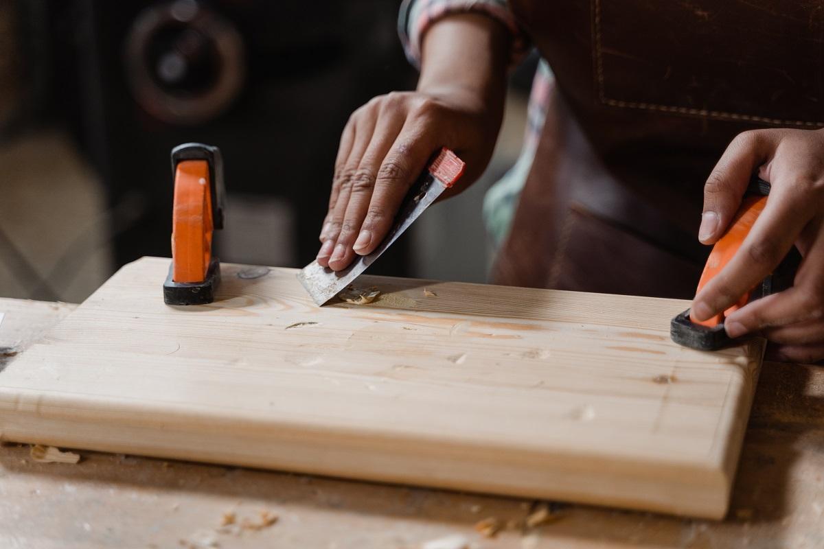 How to remove wood glue