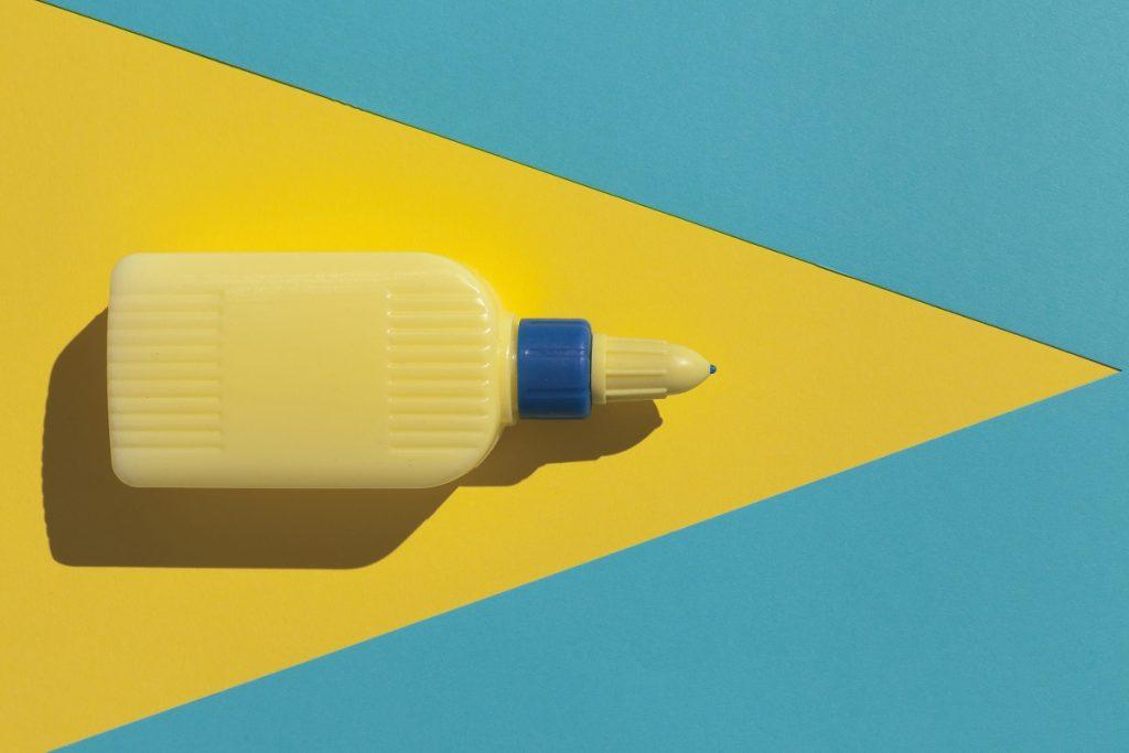 8 Best Heat Resistant Glue Reviews + Guide