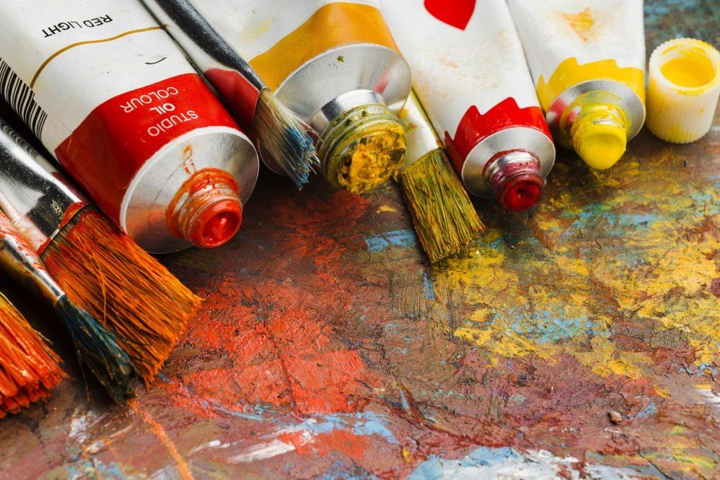 23 Best Cheap Acrylic Paints Reviews + Guide