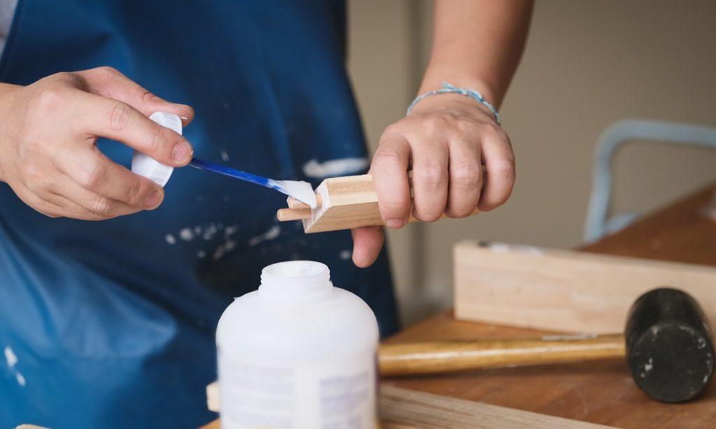 7 Best Glue For Cork And Cork Boards