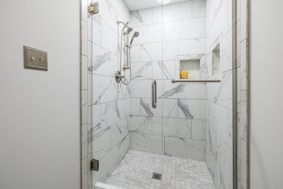35 Best Jack And Jill Bathroom Ideas