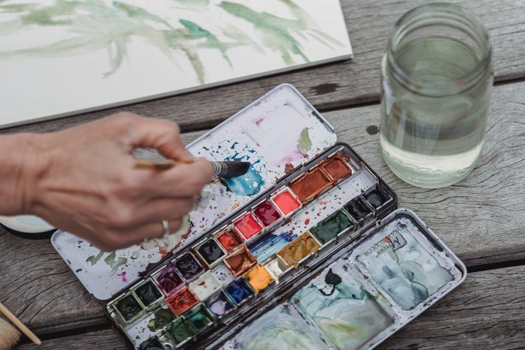 How To Paint Glass With Watercolor Guide To Paint