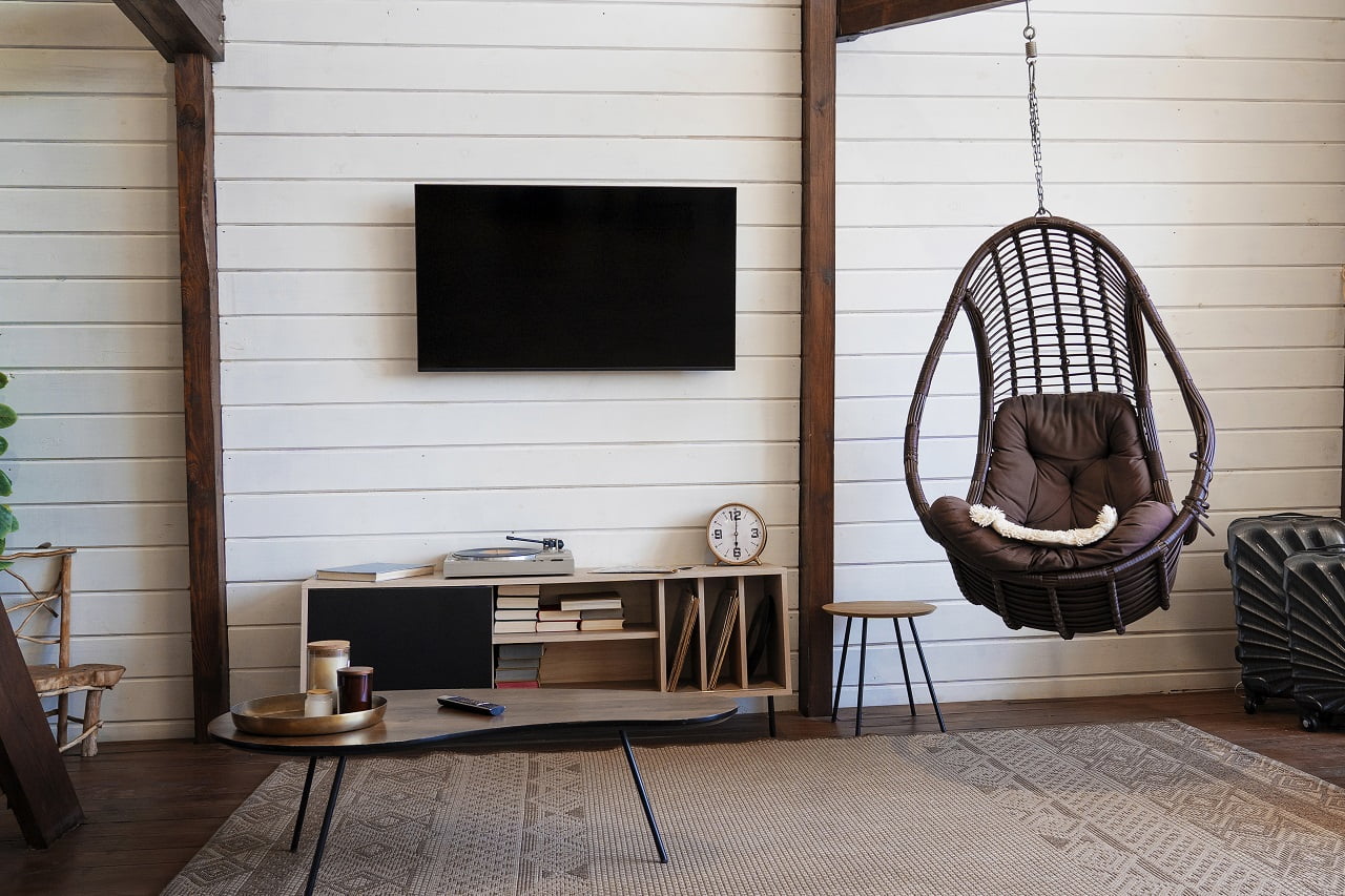 TV On A Shiplap Accent Or Reclaimed Barn Wood Wall