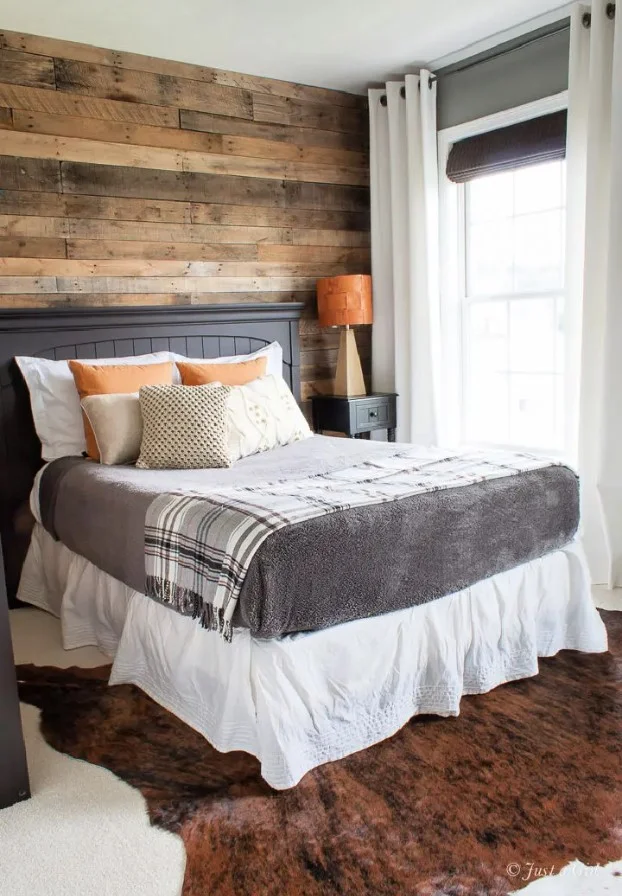 Pallet Wall Bedroom