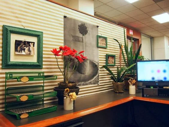 68 Cubicle Decor Ideas To Liven Up Your Office Space in 2023