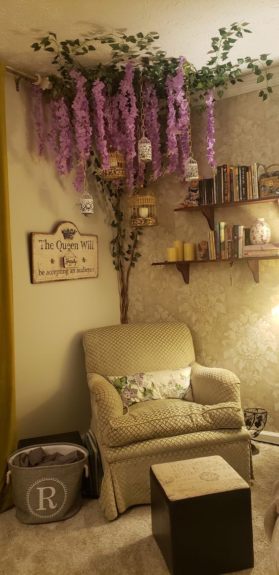 Cozy Corner Room Lounge