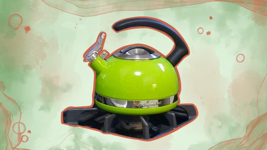 7 Best Stovetop Tea Kettles You Should Get Right Now