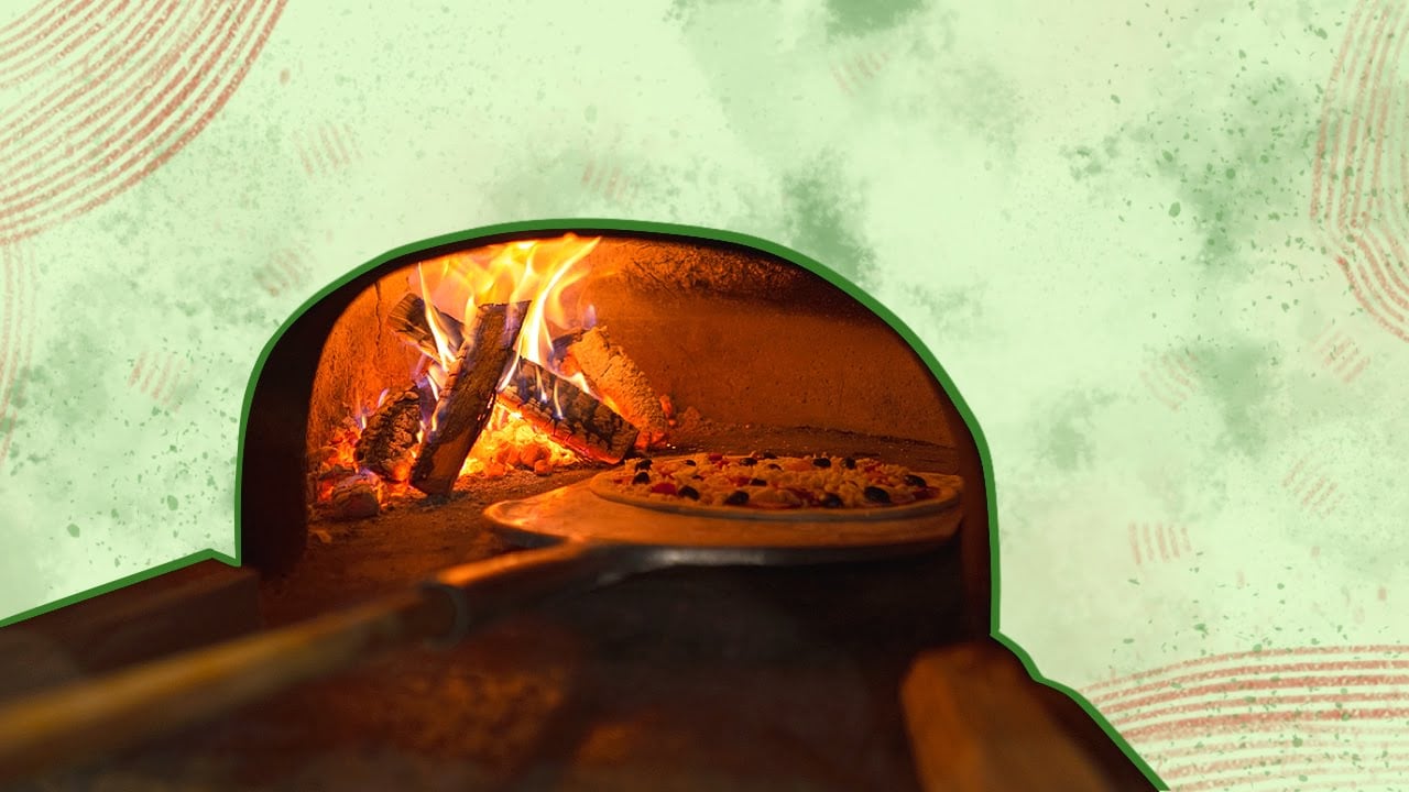 What Are the Best Woods for Your Pizza Oven