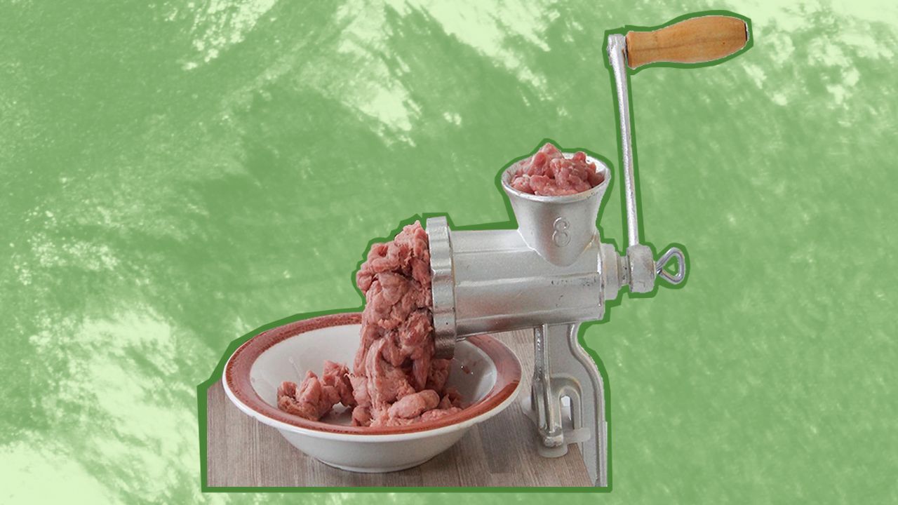 How To Use A Manual Meat Grinder For Beginners