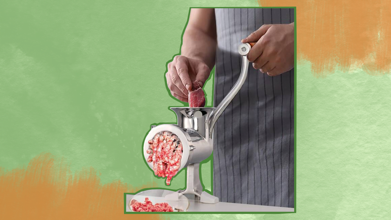 How To Use A Manual Meat Grinder For Beginners