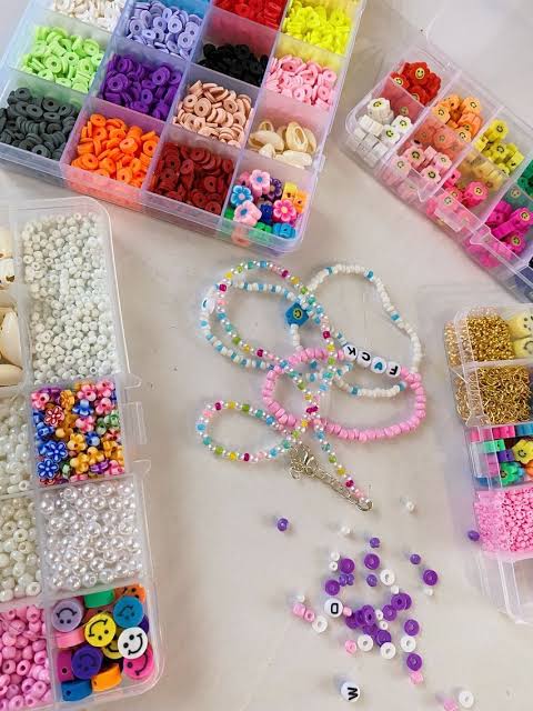 Beading Kit: Creating Jewelry with Beads