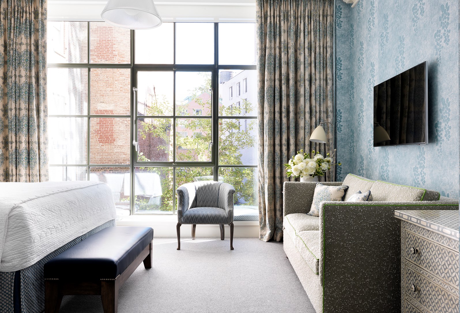 Crosby Street Hotel Interior Full of Pattern and Light Thanks to Steel Casement Windows © Crosby